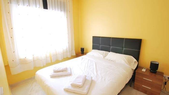 Entire holiday apartment, Homenfun Barcelona Paralelo in Barcelona Centre, Barcelona