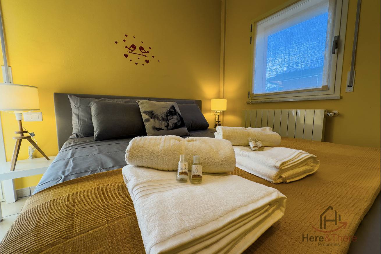 Appartamento intero, [Spiagge 400m] Free Garage • Terrace • Smart Tv in Spotorno, Riviera di Ponente