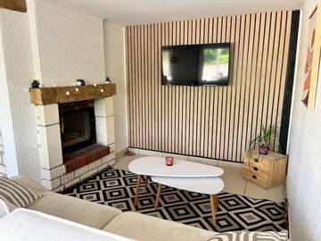 Gîte pour 4 personnes, avec terrasse à Saint-Céré