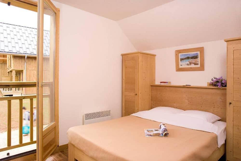 Entire apartment, Wifi, 300m from ski slopes, Ground floor, fitness, swimming pool, sauna, terrace, balcony, parking in La Féclaz, Les Déserts