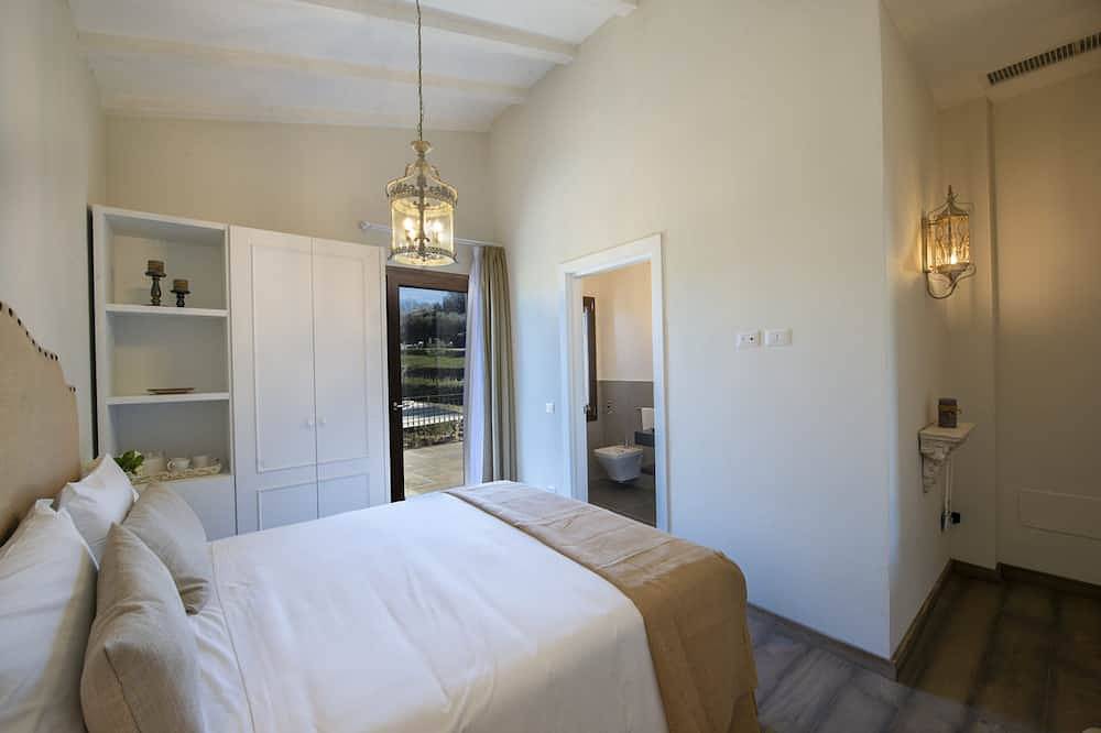 Villa Tino elegant villa in Panzano in Chianti in Panzano In Chianti, Greve In Chianti