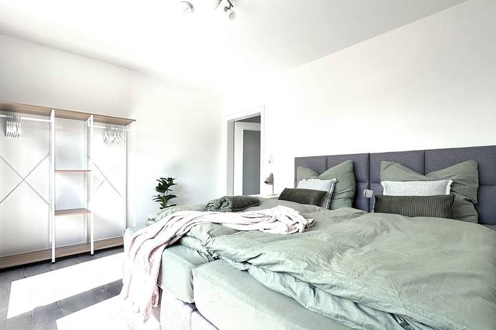 Ganze Wohnung, Moderne Ferienwohnung nähe Zentrum/Bahnhof mit Wlan & Parkplatz in Schneverdingen, Landkreis Heidekreis