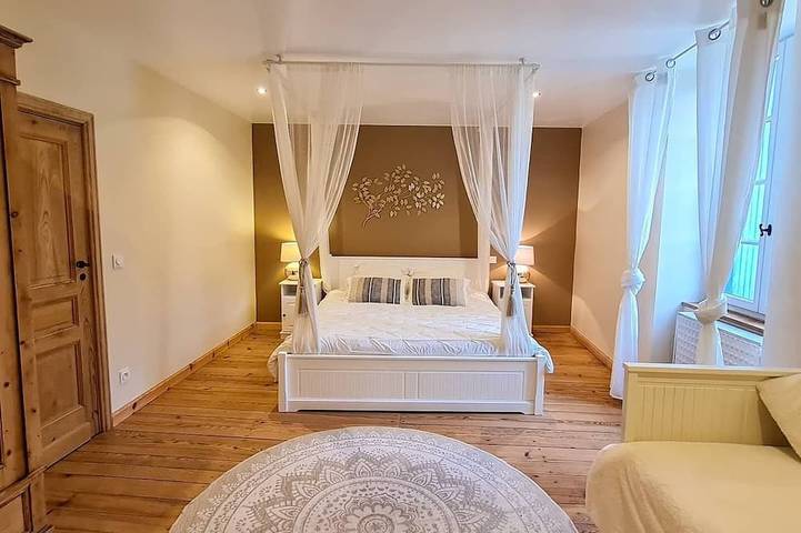 Location de vacances pour 30 personnes, avec jacuzzi et jardin à Gavaudun - 3