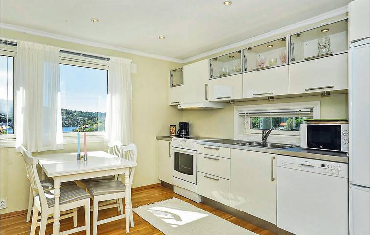 Ganze Ferienwohnung, Ferienwohnung für 5 Personen mit Terrasse in Bergen, Vestland