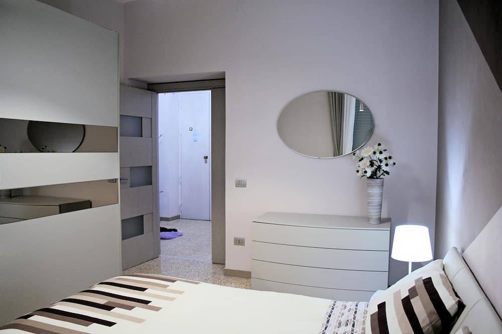 Apartamento entero, Apartamento nuevo y confortable con una espléndida vista del Palacio Real de Caserta in Caserta, Provincia de Caserta