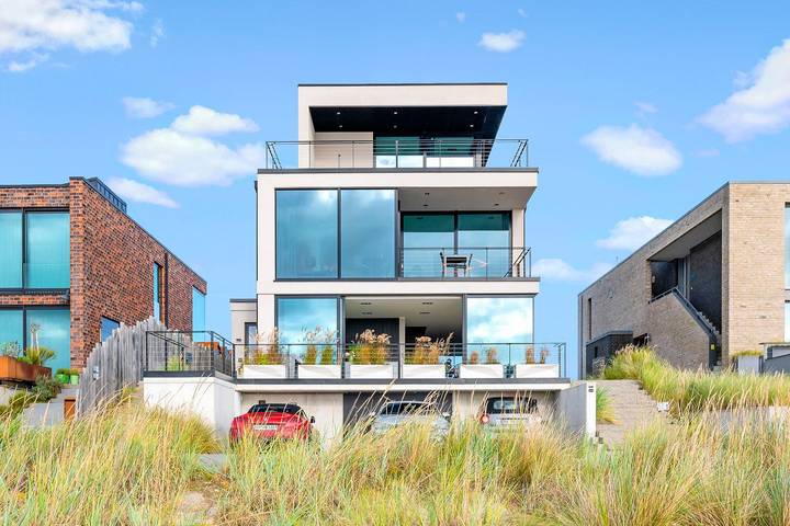 Ganze Wohnung, Bieker: Exklusive Ostsee-Ferienwohnung mit freiem Meerblick direkt am Strand in Olpenitz, Kappeln