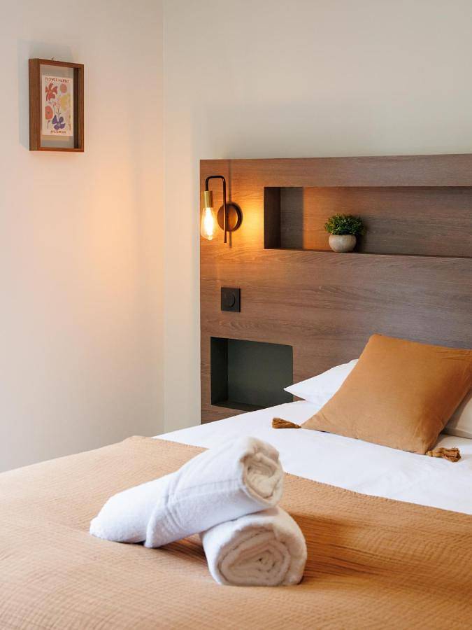 Standard Double Room in Saint-Junien, Région de Rochechouart