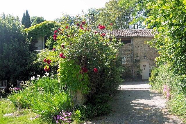 Le Clos de l'Ambre - Chambre Rose in Divajeu, Région de Die