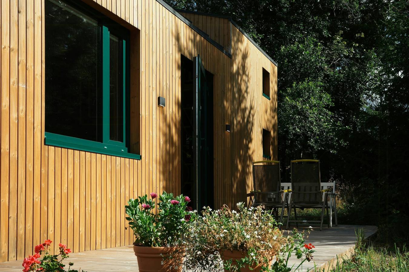 Ein Mikrohaus zwischen Acker und Wald in Storberget in Elverum