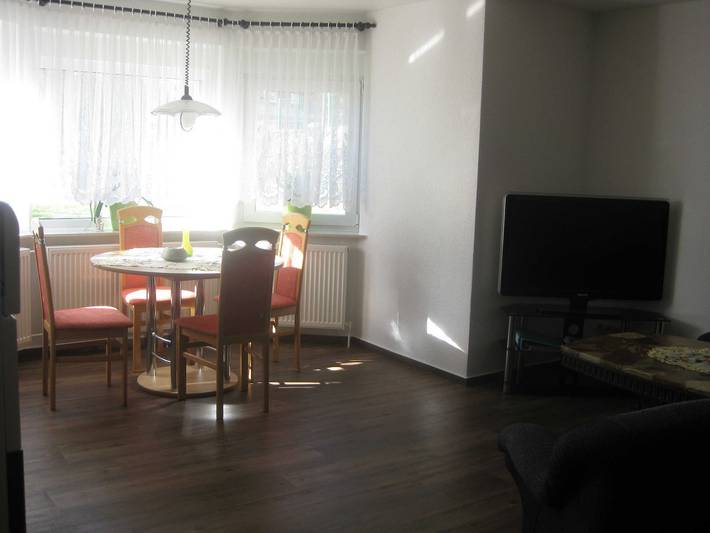 Ganze Ferienwohnung, Ferienwohnung im Souterrain - Ferienwohnung mit 50 qm im Souterrain in Malchow, Fleesensee