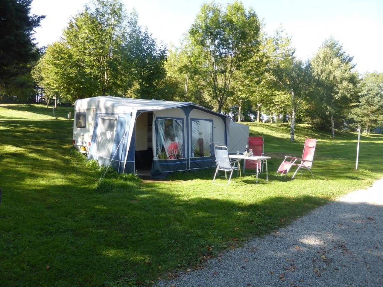 Zecamping 3* pataugeoire piscine locatif 15m2 3 pers in Le Bez, Région de Castres