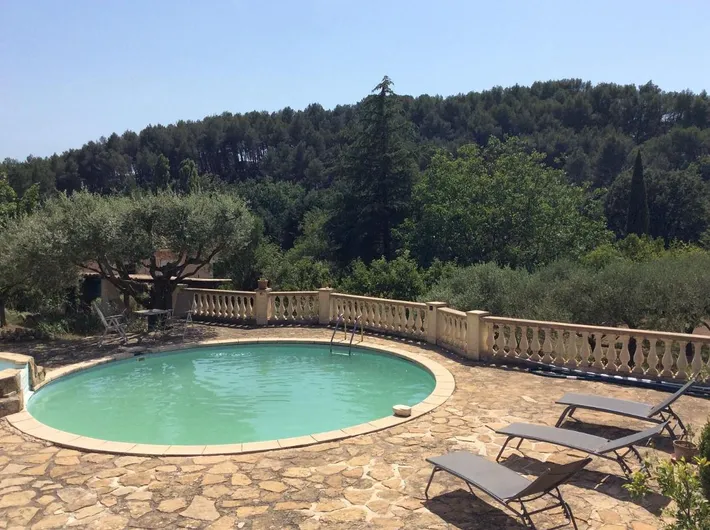 Ferienhaus für 3 Personen, mit Pool und Garten sowie Whirlpool - 1