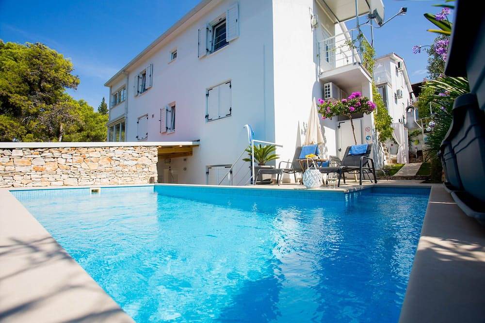 Entire apartment, House Monarch - 2nd Floor Apartment in Sutivan, Brac