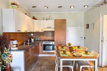 Vacation Rental for 6 Guests in Pianello del Lario, Lake Como, Picture 4