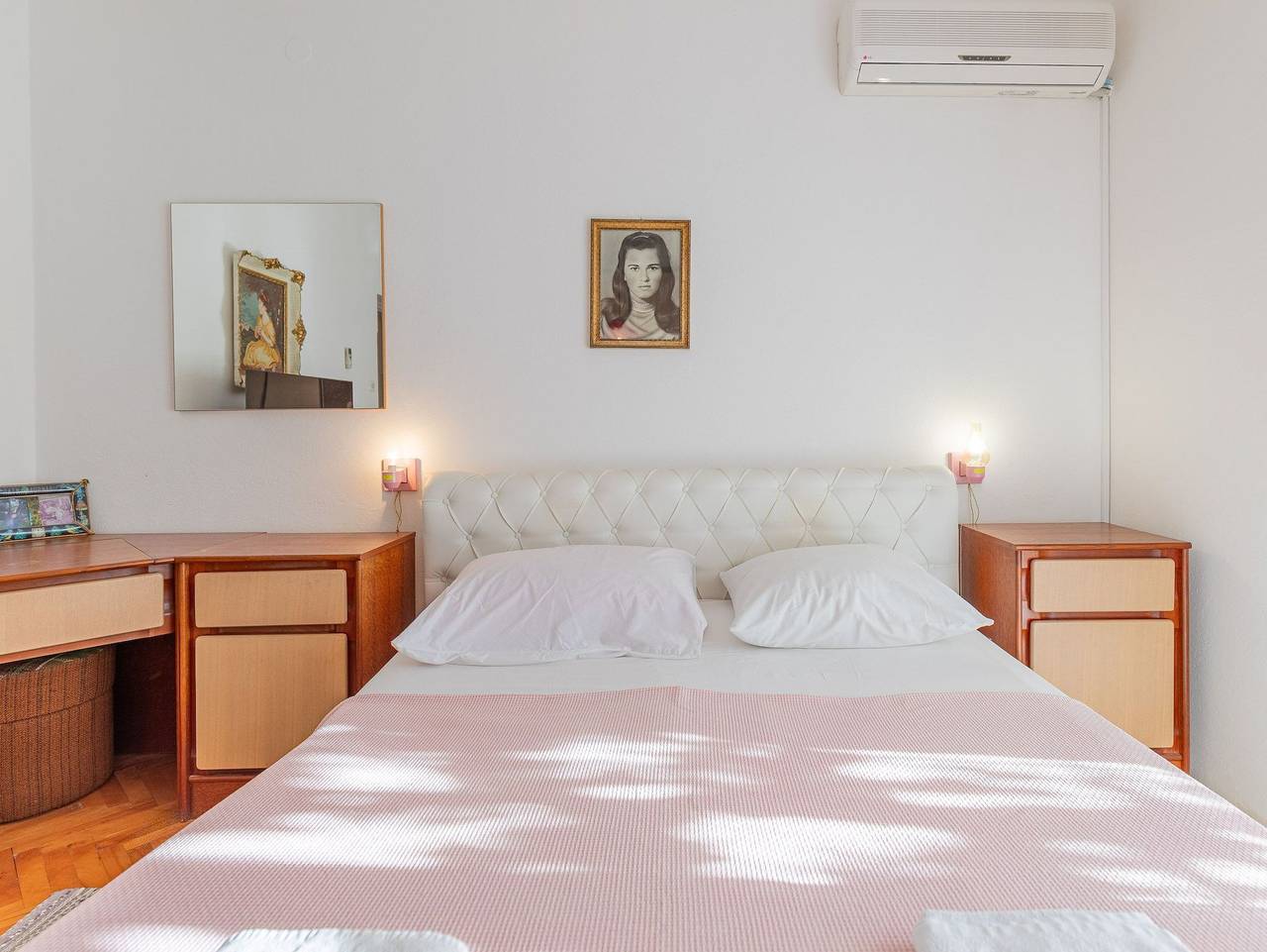 Ganze Wohnung, Tinka, Zimmer No 1  Apartment mit Terrasse, Parkplatz und K in Starigrad Paklenica, Starigrad