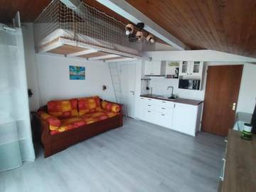 Gîte pour 4 personnes, avec terrasse et jardin à Saubusse