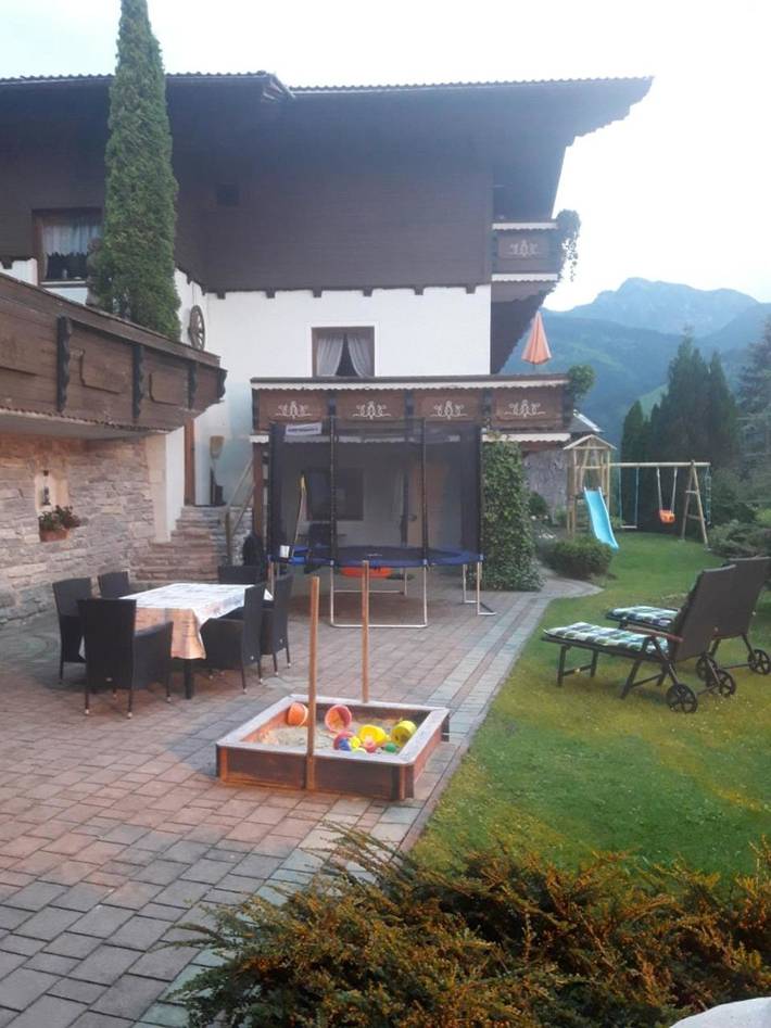 BnB für 2 Personen, mit Garten und Ausblick, kinderfreundlich in Wagrain