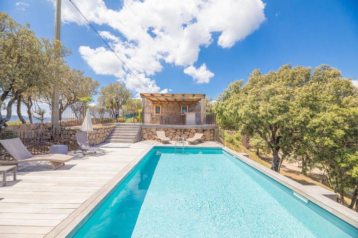 Ferienhaus für 6 Personen, mit Garten und Pool sowie Terrasse, kinderfreundlich in Porto-Vecchio - 2
