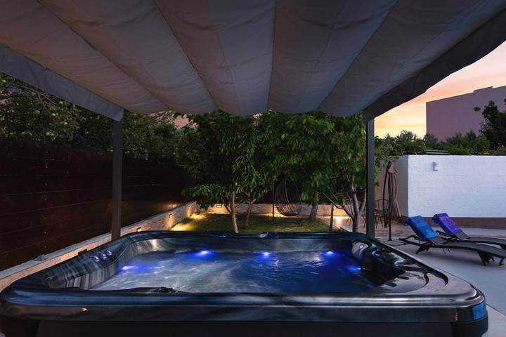 Villa pour 6 personnes, avec jardin ainsi que vue et piscine à Split - 3