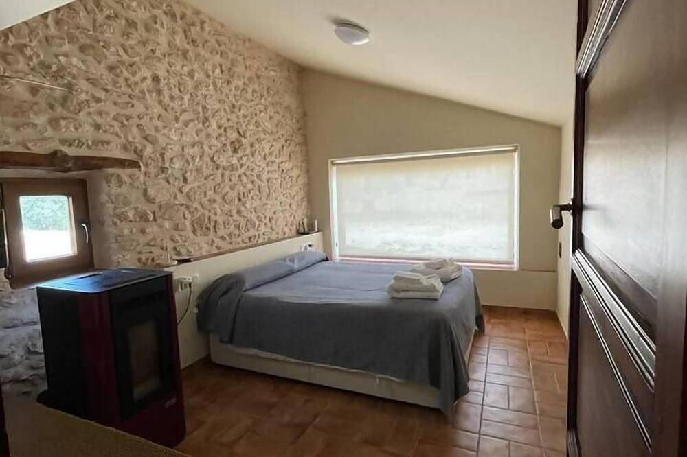Casita rural entre olivos in Biar, Interior de Alicante