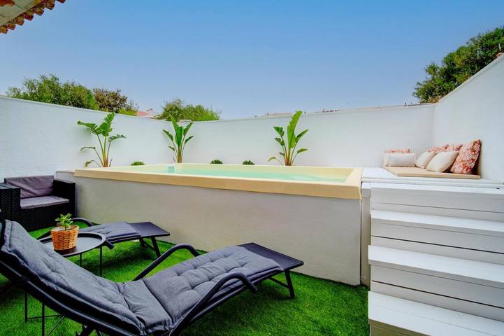 Casa de vacaciones para 6 personas, con Balcón y Jacuzzi además de Terraza y Jardín en Menorca