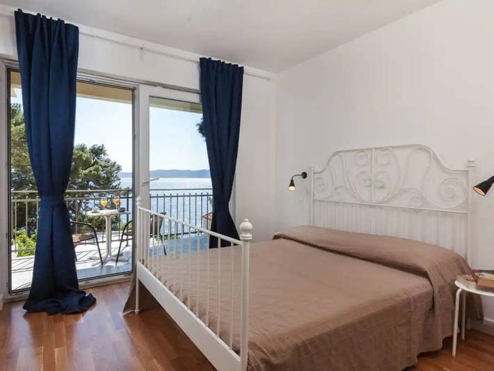 Ferienhaus für 6 Personen, mit Pool und Garten - 1