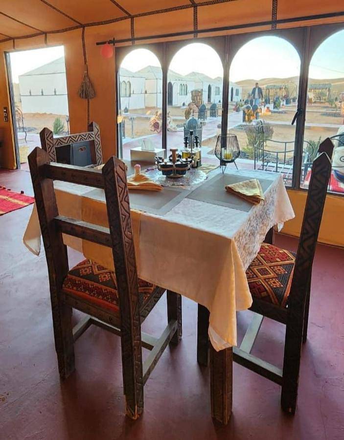 Tente pour 6 personnes, avec vue et jardin, animaux acceptés