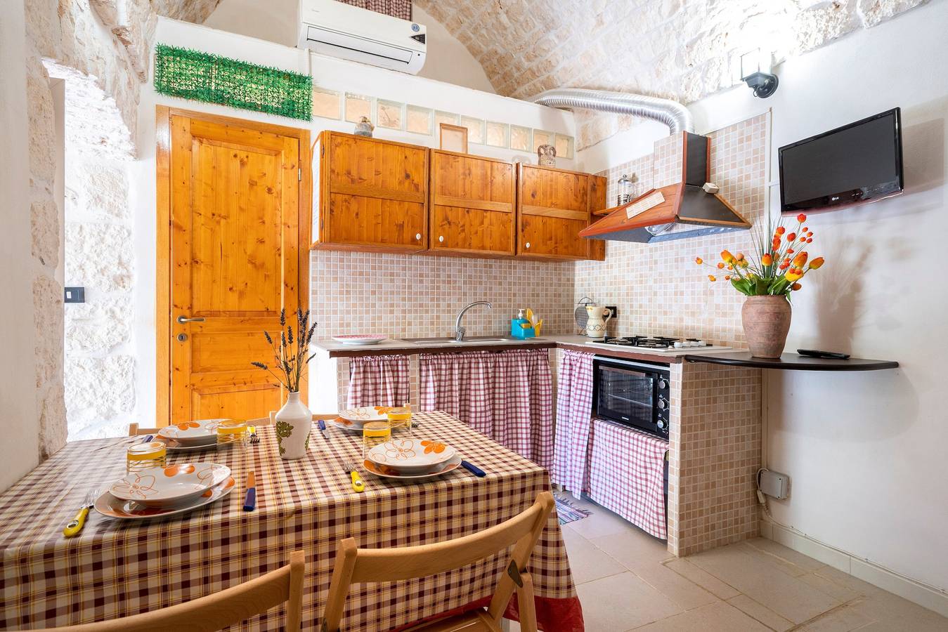 Casa vacanze Le Lamie di Comasia 2 con piscina condivisa, giardino condiviso e Wi-Fi in Martina Franca, Provincia di Taranto