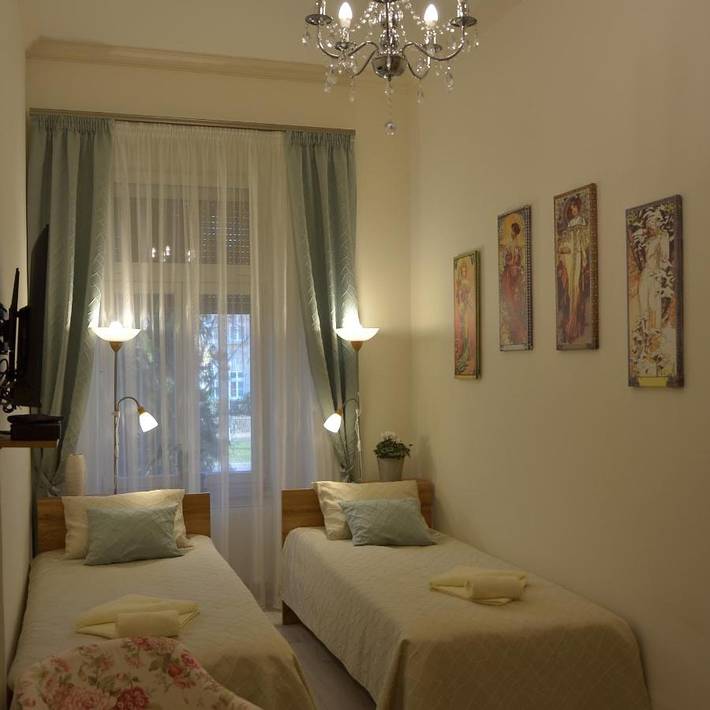 Gîte pour 6 personnes, avec jardin à Eger - 4