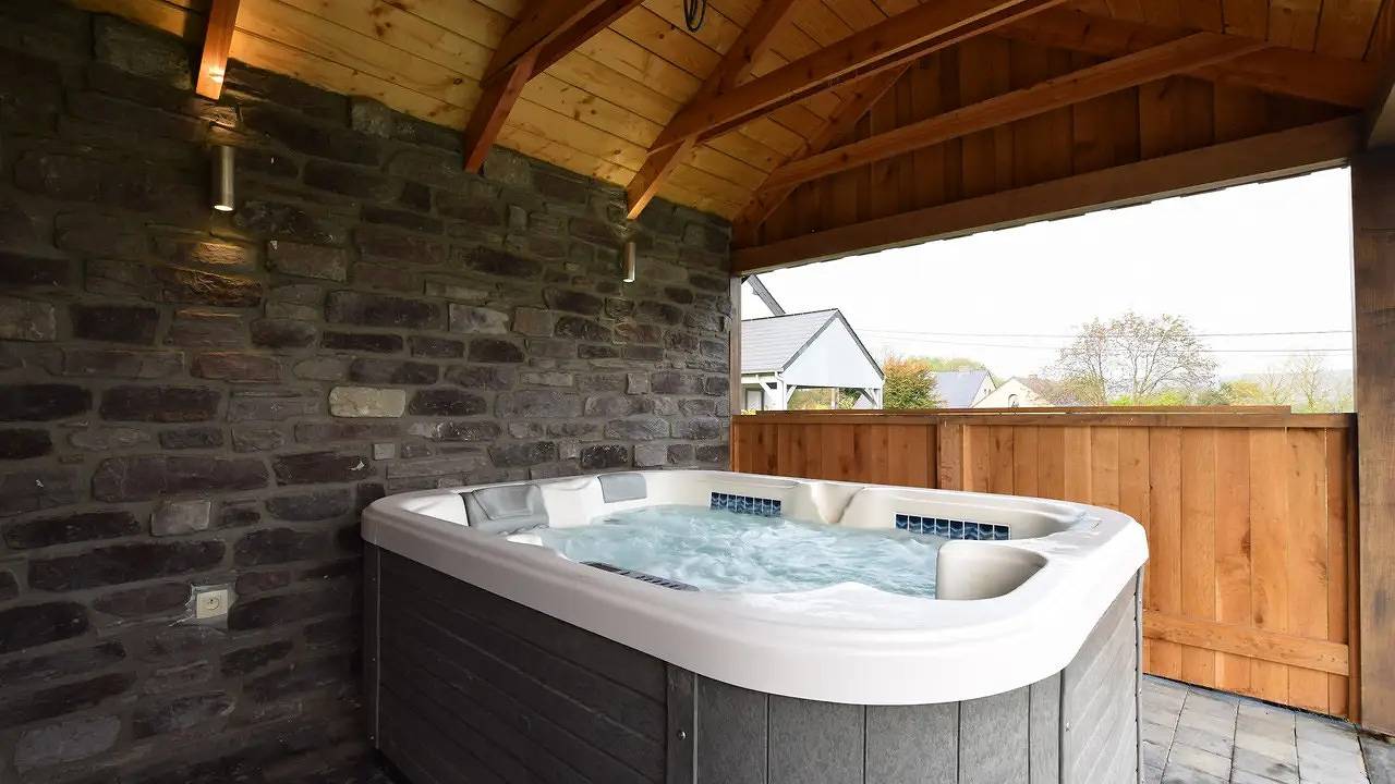 Villa voor 10 personen met whirlpool in Durbuy, Provincie Luxemburg