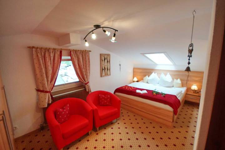 Ganze Ferienwohnung, Appartement 5 "s' Nestl" in Karwendel (Tirol), Achenkirch