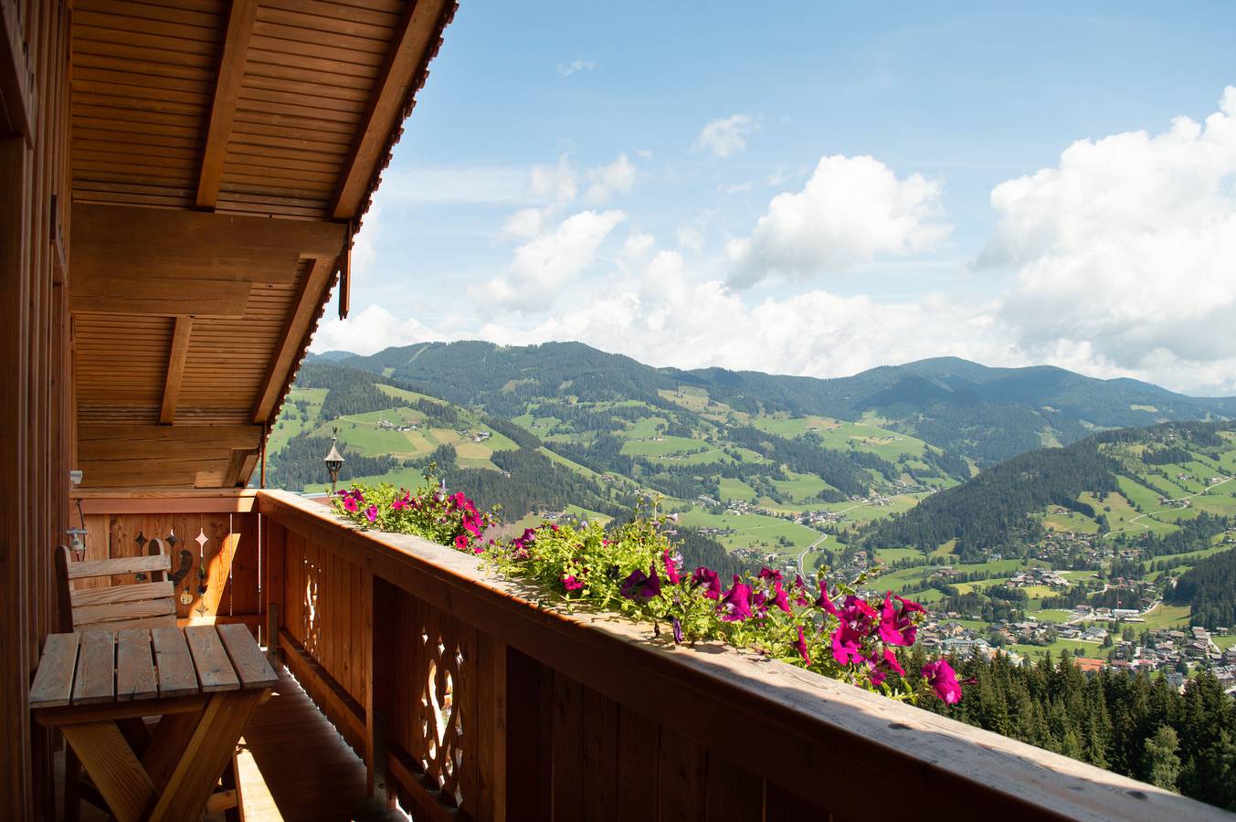 Ganze Wohnung, Ferienwohnung 'Edelweis' mit gemeinsamer Terrasse, Balkon und Wlan in Wagrain, Ski Amadé