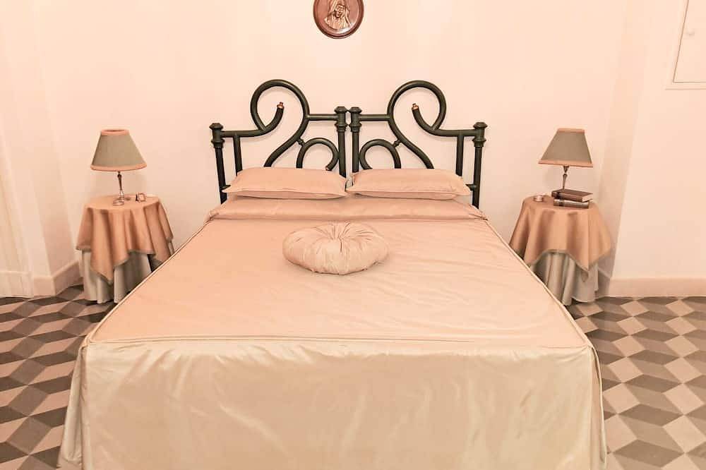 Appartamento intero, Greliu 1860  come vivere elegantemente in casa propria  short lease in Fasano, Salento