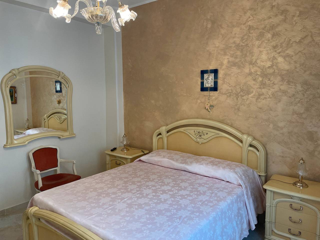 Entire apartment, Apartment 'Ce Tour - La Casa del Limone di Nonni' with Mountain View, Wi-Fi and Air Conditioning in Cetara, Amalfi Coast