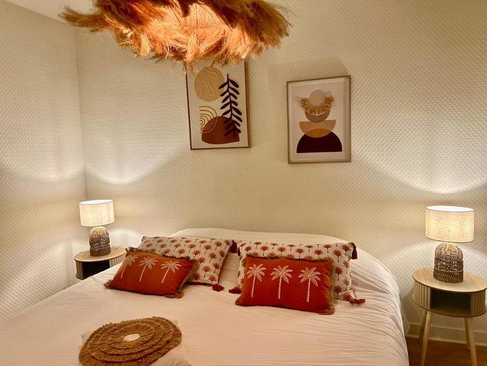 Location de vacances pour 15 personnes, avec terrasse ainsi que vue et jardin, animaux acceptés à Saivres - 3