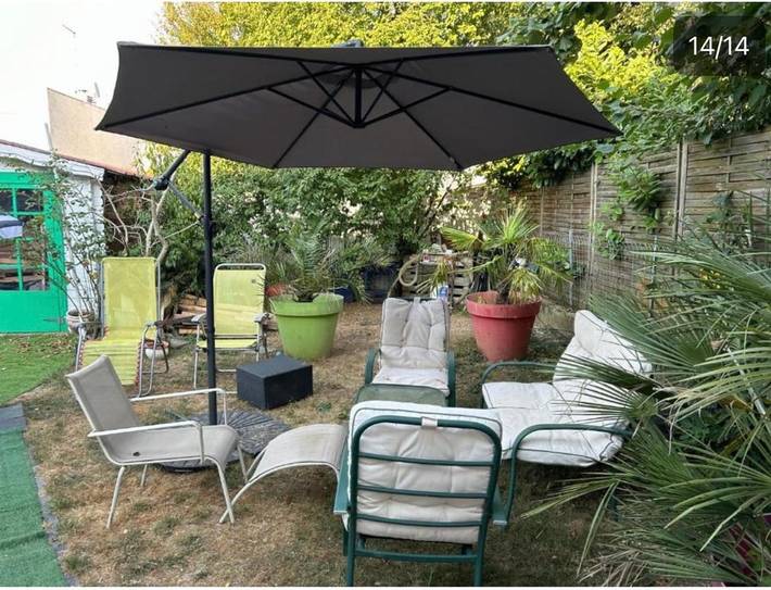 Gîte pour 2 personnes, avec jardin ainsi que vue et piscine à Vaulx-en-Velin - 2