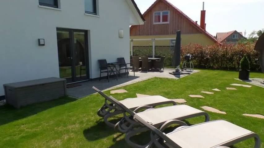 Ferienhaus für 5 Personen, mit Terrasse und Whirlpool sowie Garten und Pool in Halbinsel Holnis - 3