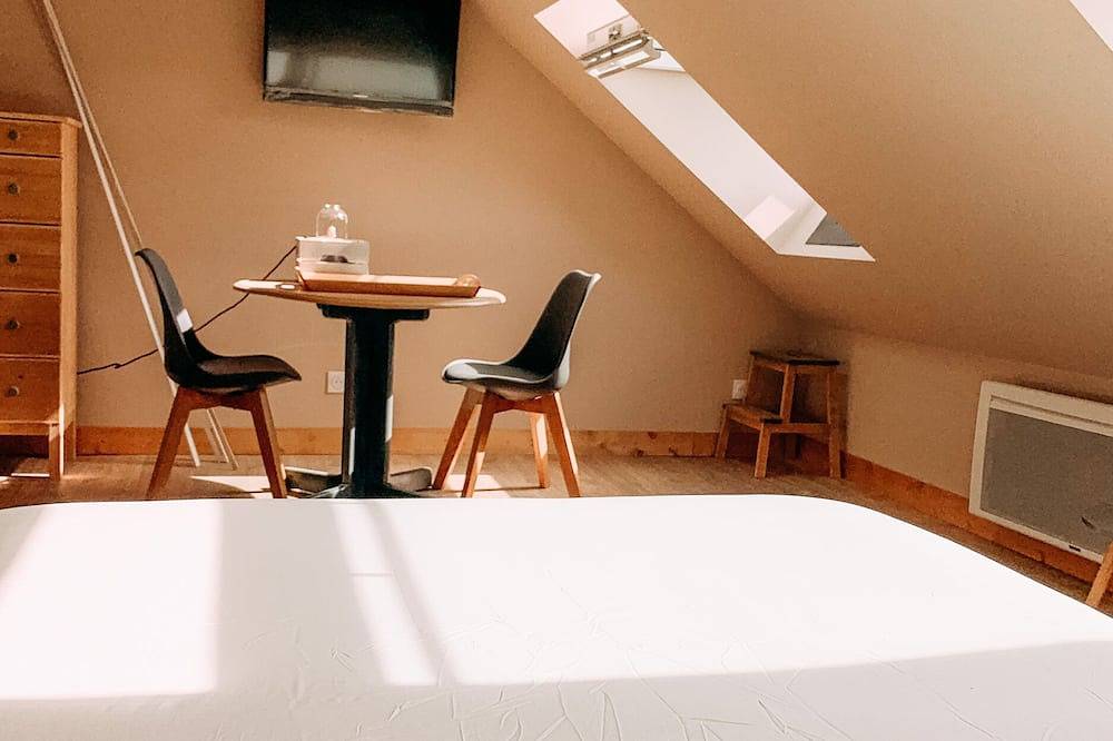 Geheel appartement, Sous les Toits (2 pers.) 3e étage in Honfleur, Lisieux en omgeving