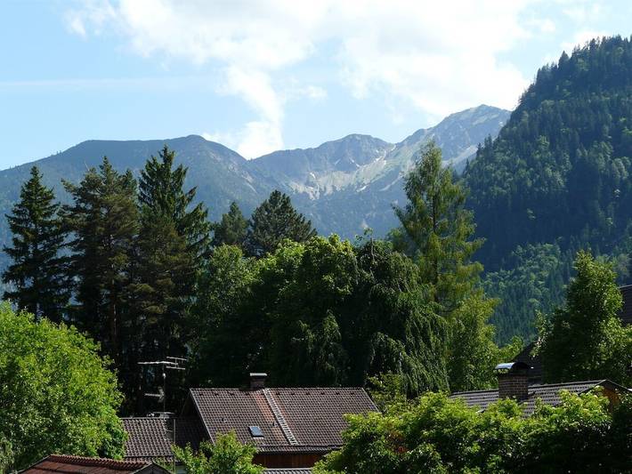Annemarie Huber in Oberammergau, Bayerische Alpen