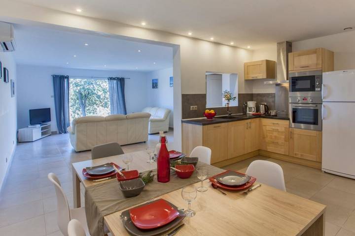 Gîte pour 5 personnes, avec terrasse et jardin, adapté aux familles à Barbaggio - 2