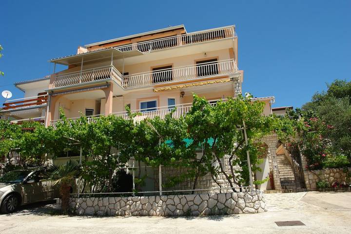 Apartament wakacyjny dla 7 osób w Dramalj