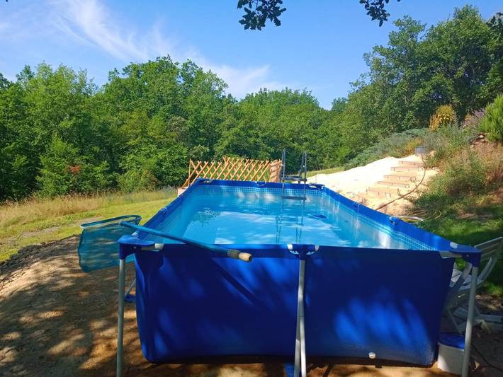 Gîte pour 5 personnes, avec vue ainsi que piscine et jardin, animaux acceptés à Saint-Léon-sur-Vézère - 4