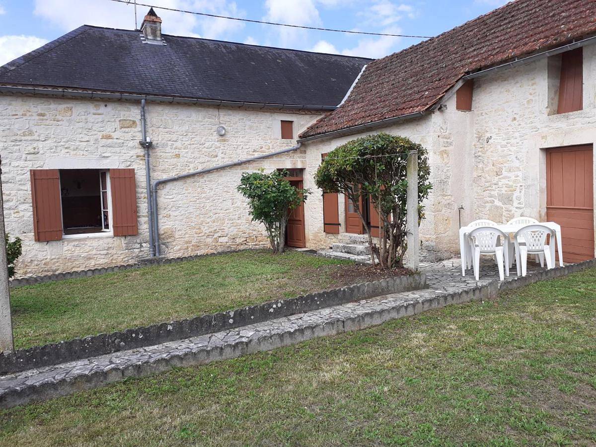 Three-Bedroom House in Sainte-Eulalie-d'Ans, Périgord Blanc