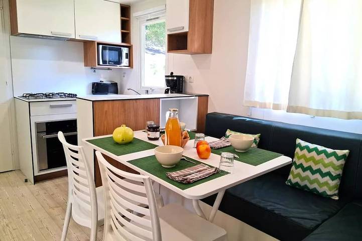 Mobil home pour 4 personnes à Belmont-sur-Rance