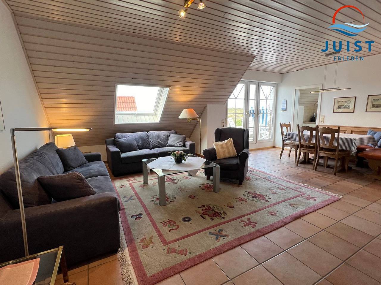 Ganze Wohnung, Familienfreundliche Ferienwohnung mit Balkon, direkt am Wattenmeer gelegen in Juist