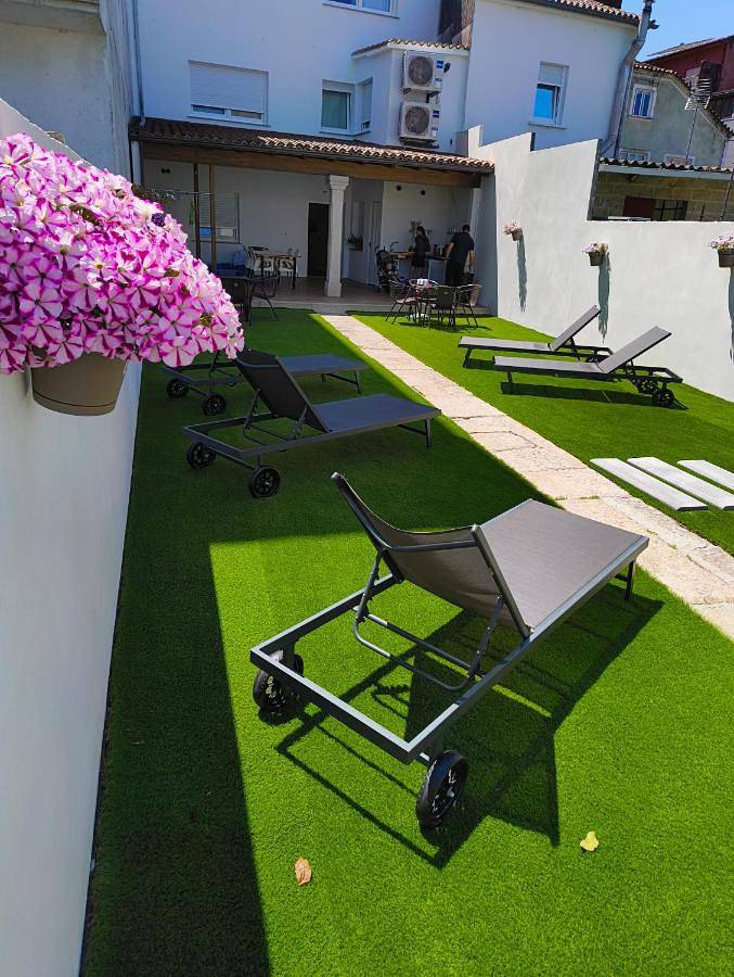Casa de huéspuedes para 4 personas, con terraza y jardín en Padrón