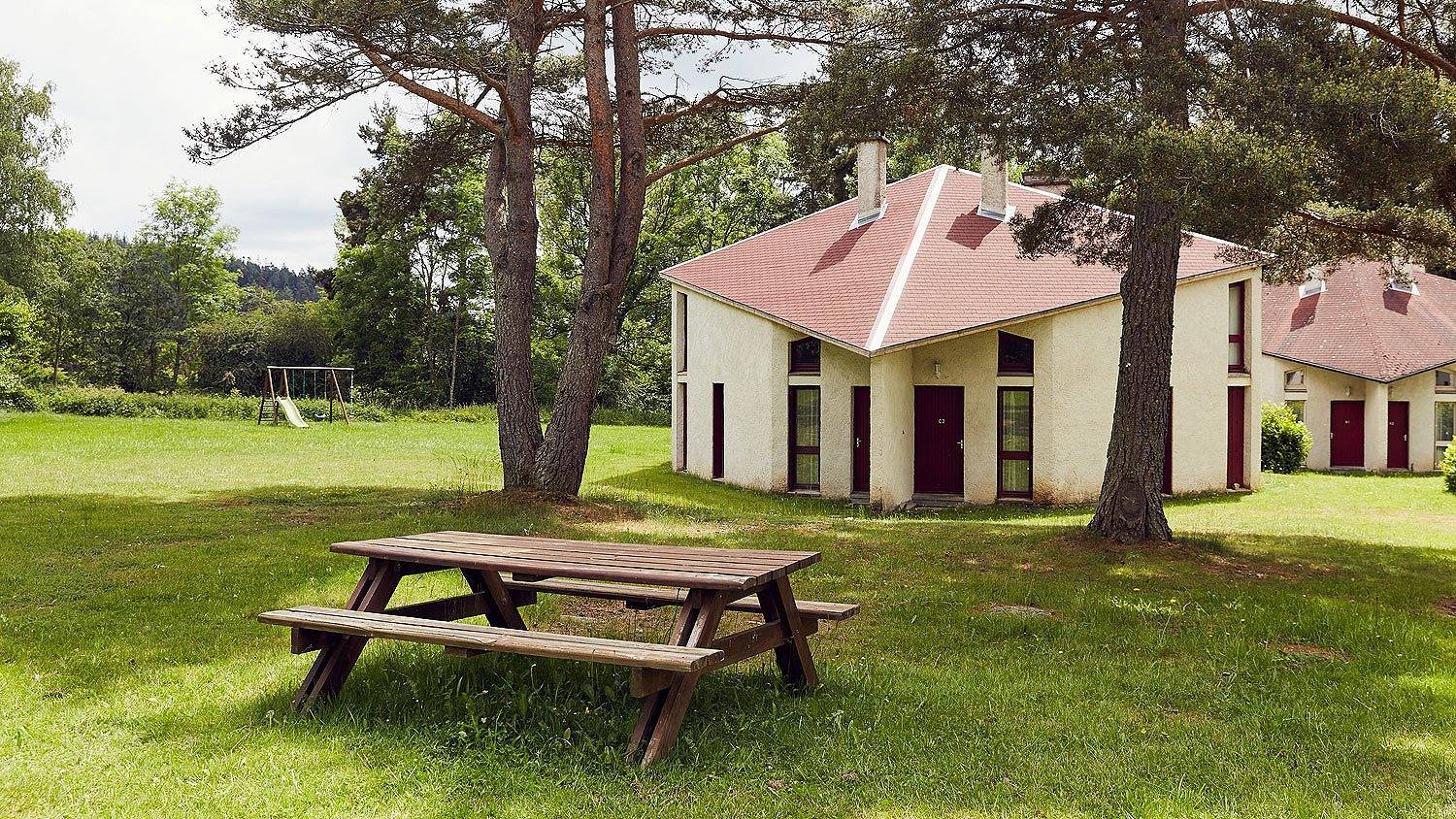 Les Gîtes du Bois de Chelles in La Chapelle-Geneste, Parc Naturel Régional Livradois-Forez