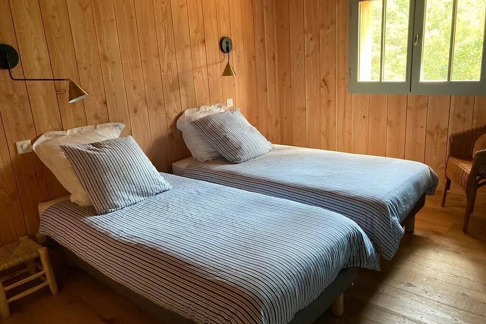 Charming wooden house with all comforts close to Plage des Américains Cap Ferret in Lège-Cap-Ferret, Arcachon region