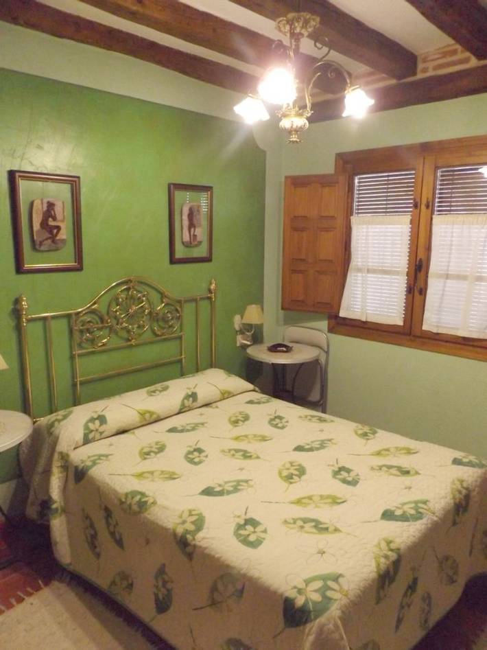 Apartamento para 9 personas, con Balcón y Terraza además de Jardín y Vistas en Turégano