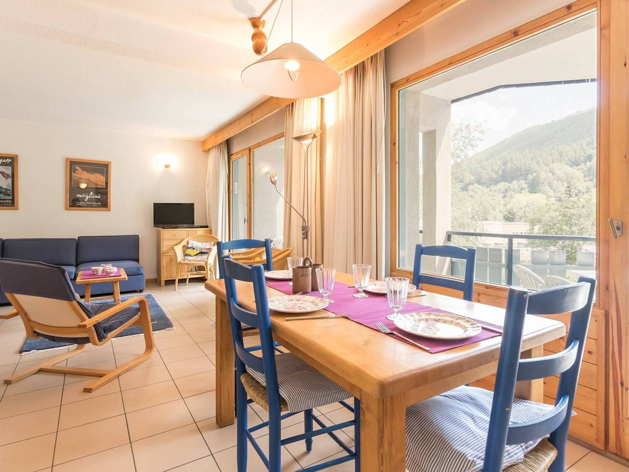 Ganze Wohnung, Gemütliche 3-Zimmer-Wohnung, 50m von den Skiliften entfernt, mit Balkon und beheiztem Pool in La Salle-les-Alpes, Serre Chevalier
